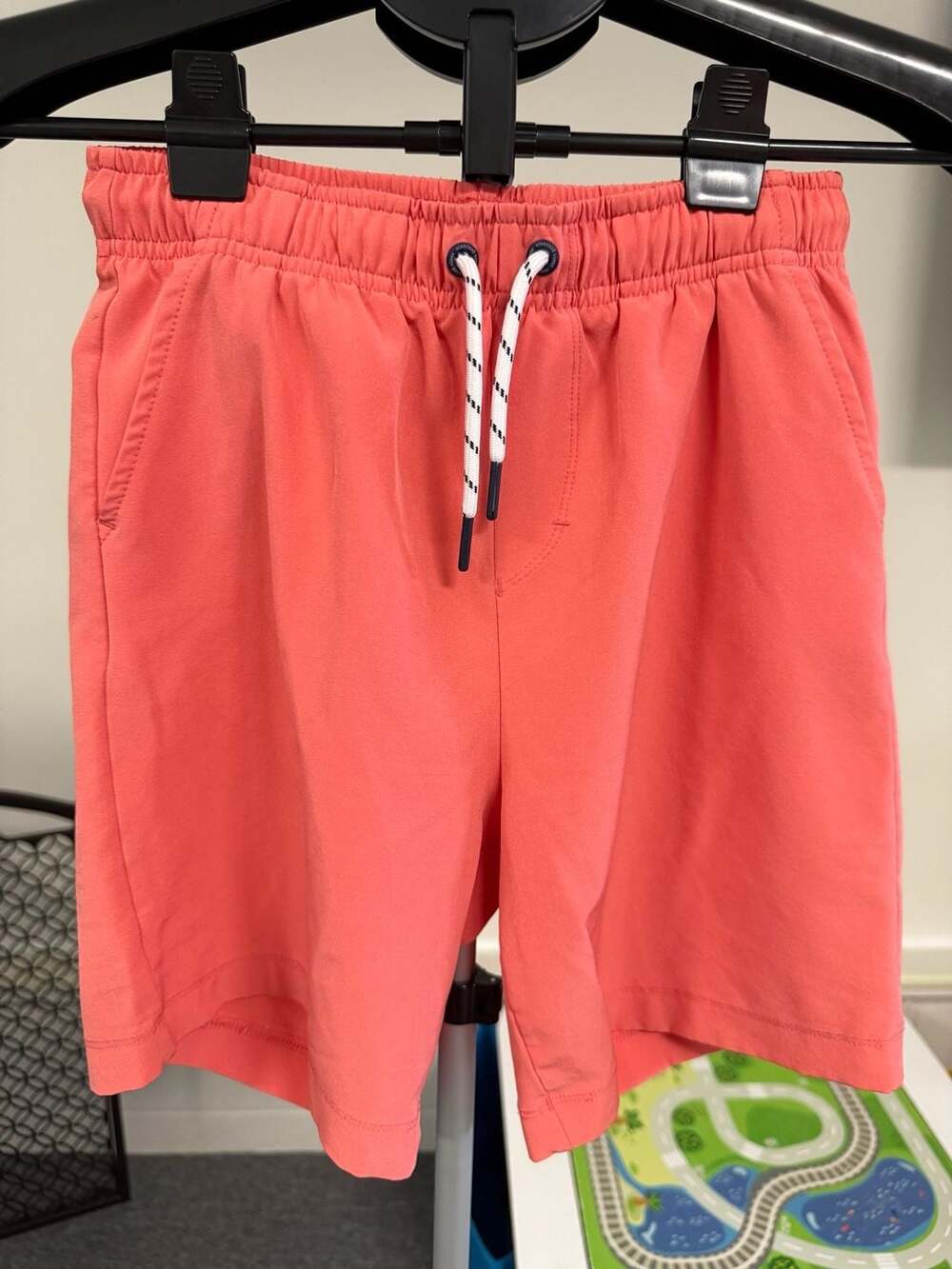 vineyard vines Performance Shorts Size Y 12-14 Coral Drawstring